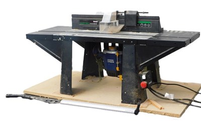 Lot 525 - A Macallister router table. WARNING! This lot...