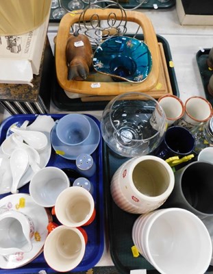 Lot 2117 - Ceramics, including a pair of orange...