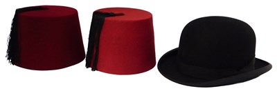 Lot 538 - A GR Dunn and Co Ltd black felt bowler hat,...