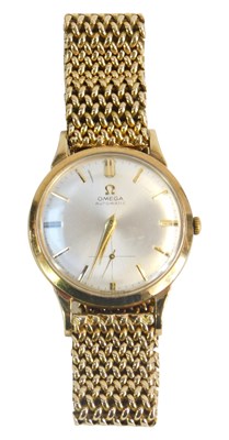 Lot 20 - A 9ct gold Omega gentleman's automatic...