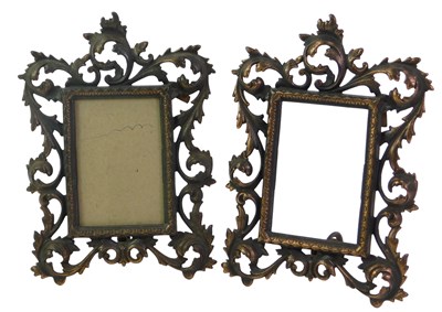 Lot 565 - A pair of 20thC cast metal photograph frames,...