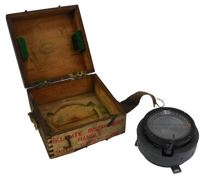 Lot 590 - An Air Ministry compass, AM Type P8, No....