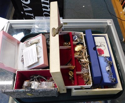 Lot 2158 - A quantity of costume jewellery, items include...