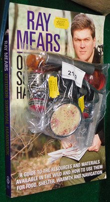 Lot 2159 - A small quantity of penknives, and a Ray Mears...