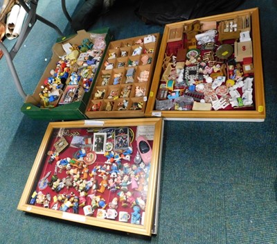 Lot 2091 - A collection of small toys, to include Disney...
