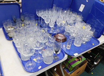 Lot 2110 - Glassware, to include vase, tumblers,...