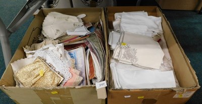 Lot 2127 - Various fabrics, tablecloths, swatches,...
