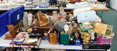Lot 2156 - Housewares and collectables, to include garden...