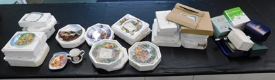 Lot 2183 - Collectors plates, to include Disney Winnie...