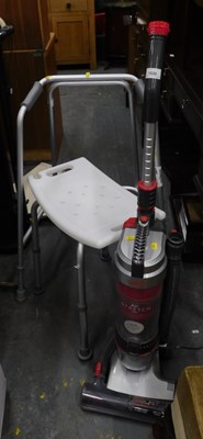 Lot 1520 - A Vax Air Stretch Pro upright vacuum cleaner,...