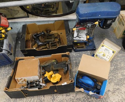 Lot 1567 - Tools, to include a Titan five speed bench...
