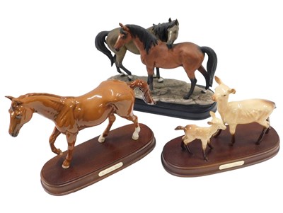 Lot 466 - Ceramic figure groups, comprising unmarked...