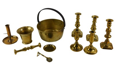 Lot 448 - A collection of late 20thC brasswares,...