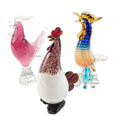 Lot 184 - Three glass animals, comprising a pink Murano...