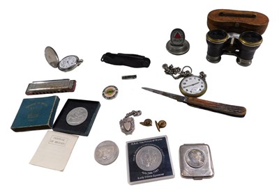 Lot 660 - Collectables, comprising horn handled penknife,...
