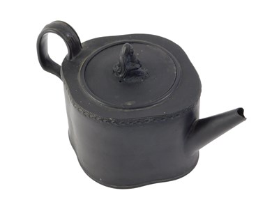 Lot 241 - An early 19thC Wedgwood black basalt teapot,...