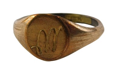 Lot 98 - A gold plated gent's signet ring, bearing the...