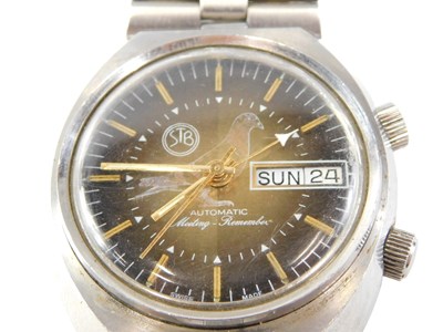 Lot 522 - An STB automatic Meeting and Remember gent's...