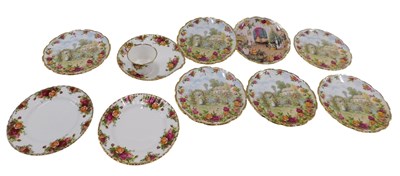 Lot 725A - Royal Albert Old Country Roses, comprising...