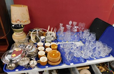 Lot 2242 - Glassware and ceramics, to include brandy...