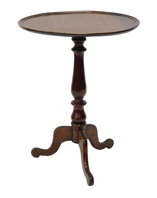 Lot 906 - A 19thC mahogany occasional table, the...
