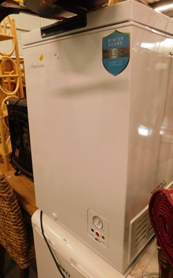 Lot 1682 - A Fridgemaster chest freezer.