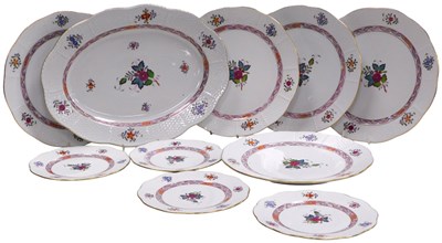 Lot 89 - A group of Herend porcelain Chinese Bouquet...