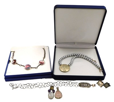 Lot 127 - A group of silver and gem set jewellery, in...