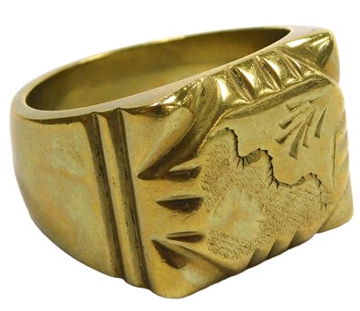 Lot 310 - A gentleman's signet ring, the stepped...