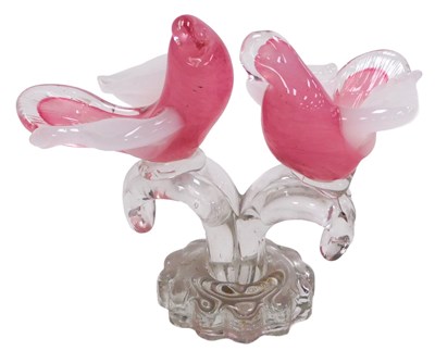 Lot 135 - A Murano glass sculpture of a pair of doves,...