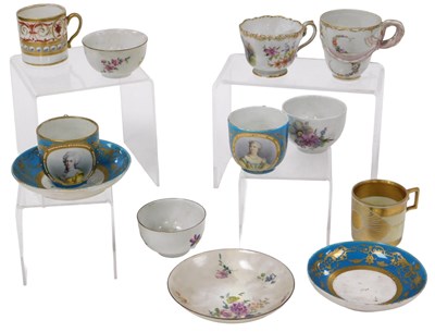 Lot 350 - A pair of 19thC Sevres porcelain tea cups and...