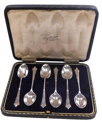 Lot 398 - A set of six George V silver Albany pattern...