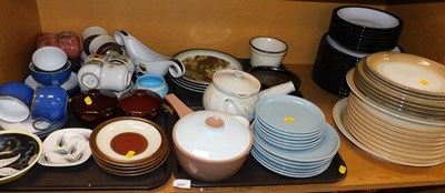 Lot 2057 - Various part tea and dinnerwares, to include...