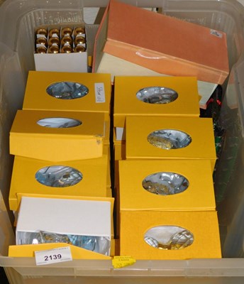 Lot 2139 - A quantity of glass and other perfume bottles,...