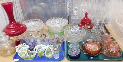 Lot 2223 - Glassware, to include a red glass vase,...