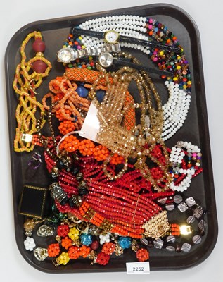 Lot 2252 - Costume jewellery, to include beaded necklaces,...