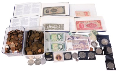 Lot 524 - George V and later copper pennies, Elizabeth...