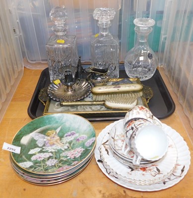 Lot 2292 - General household effects, to include various...