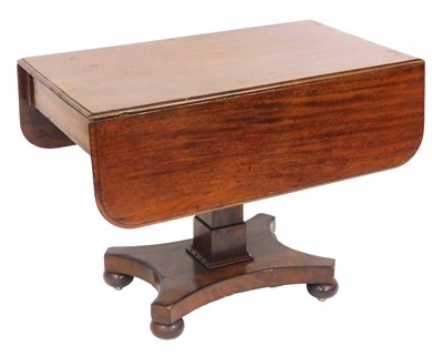 Lot 672 - A Regency mahogany Pembroke table, with a...