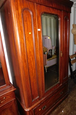 Lot 1066 - A late Victorian mahogany veneered single...