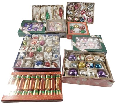 Lot 248 - A group of 60s and 70s Christmas...