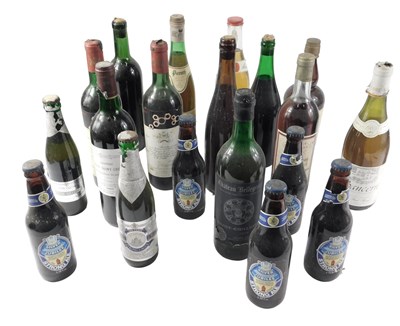 Lot 253 - A selection of alcohol, to include Sancerre...