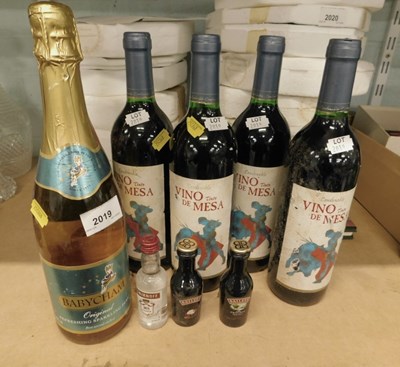 Lot 2019 - A collection of alcohol, to include Vino Pinto...