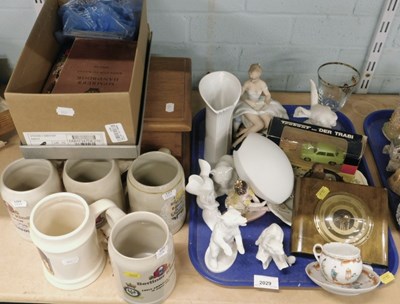 Lot 2029 - Kaiser matt bear and rat porcelain figures,...