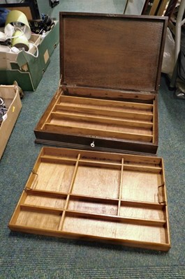 Lot 2037 - A lockable oak box, with internal compartments,...