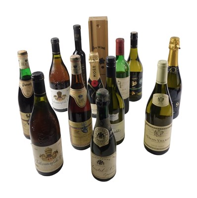 Lot 138 - A collection of wine and Champagne, comprising...