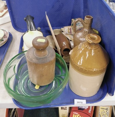 Lot 2070 - Housewares and ceramics, to include cigarette...