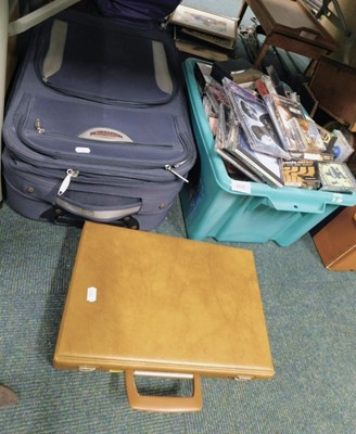 Lot 2095 - Cassette tapes and CDs, to include Sarah...