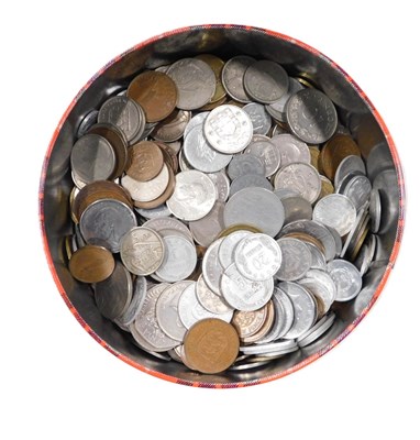 Lot 604 - A large quantity of world coins.