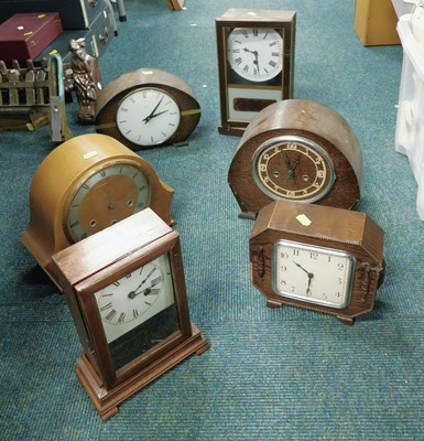 Lot 2115 - Various wooden cased mantel and wall clocks....